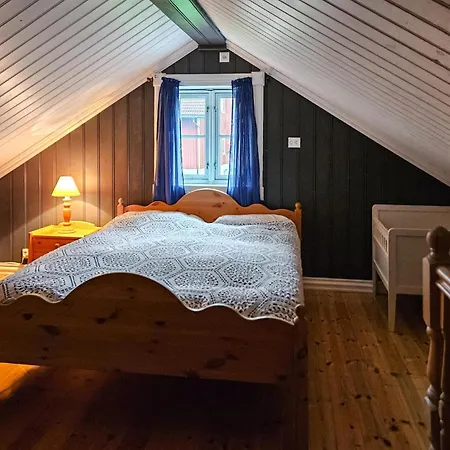 Stunning In With Kitchen